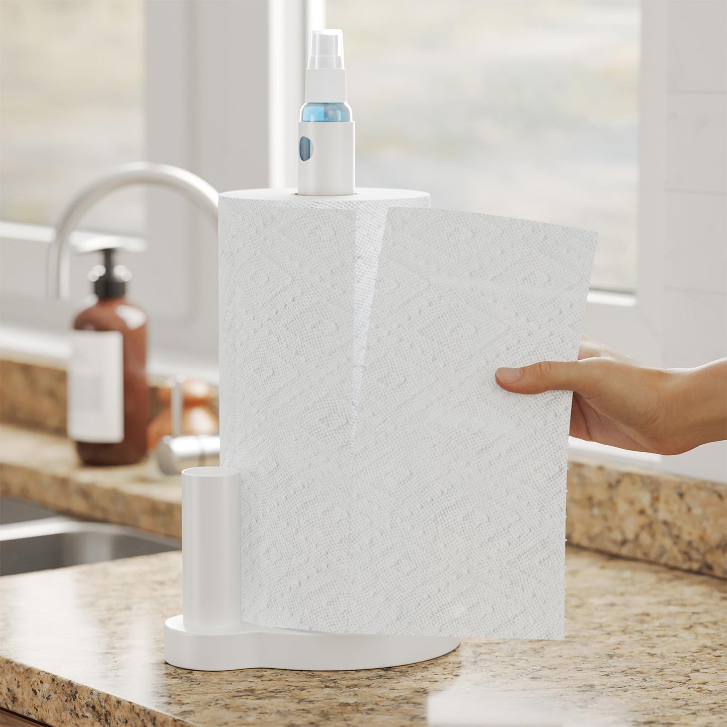 🧼 Soporte 2 en 1 para Toallas de Papel con Spray SpaceAid – Blanco